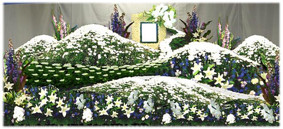 安心できる葬儀祭壇の写真